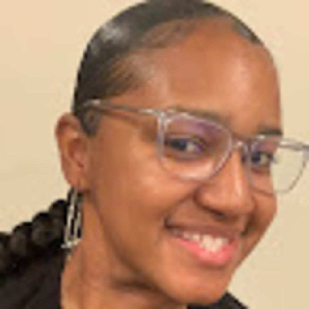 Meet your Posher, Onica